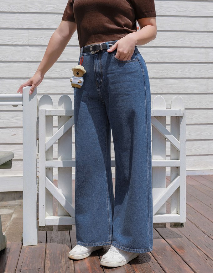 【DINOTAENG】Embroidered Graphic Wide-Leg Denim Jeans