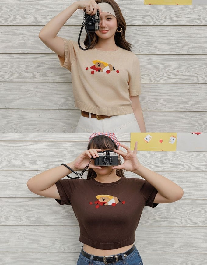 【DINOTAENG】Graphic Short Sleeve Knit Crop Top