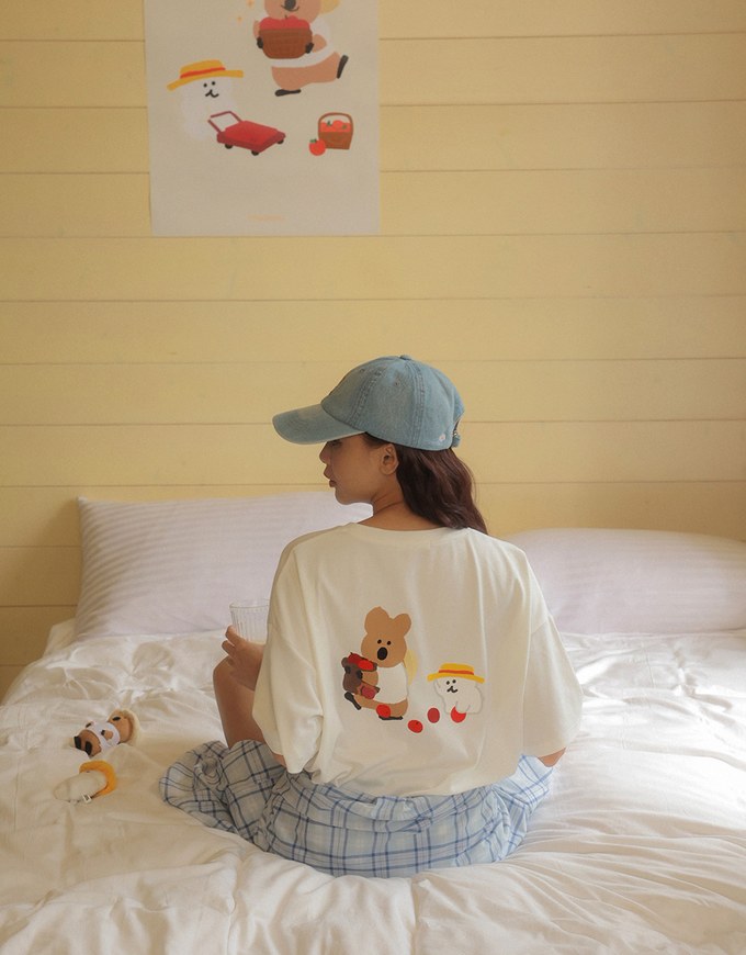 【DINOTAENG】Oversized Graphic T-Shirt