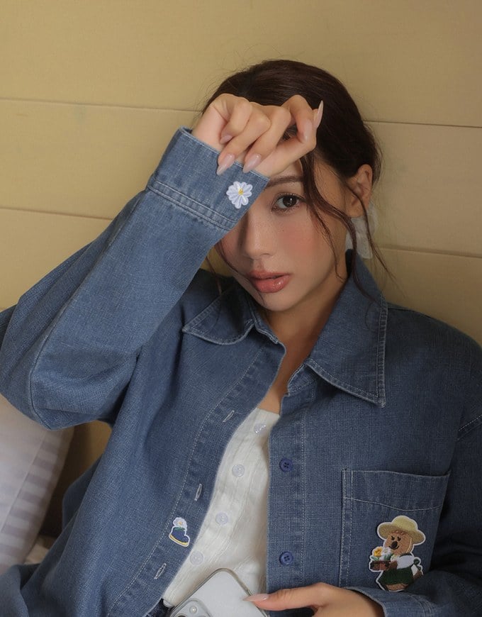 【DINOTAENG】Embroidered Graphic Wide-Leg Denim Jeans