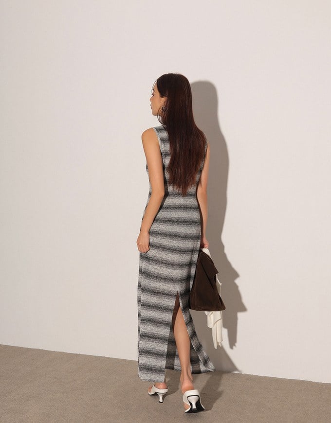 Sleeveless Scoop Neck Striped Knit Bodycon Maxi Dress