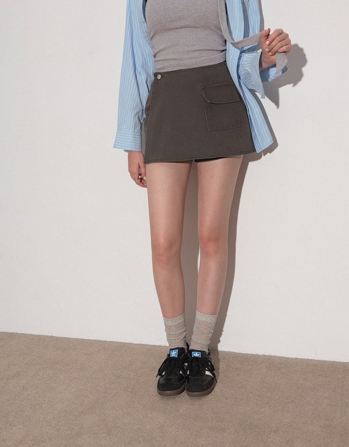 2 Way Convertible Cargo Style Skort with Button Closure