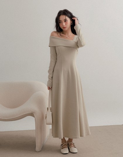 One Shoulder Foldover Edge Knitted Maxi Dress