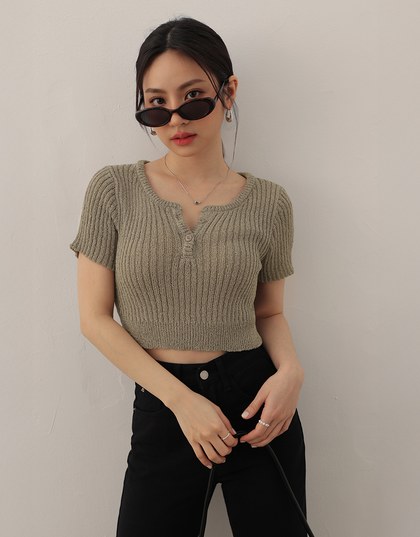 Short Sleeve Textured Knit Cropped Top with V-Neck Placket