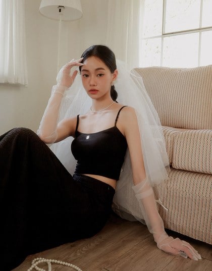 AIR SPACE Logo Embroidered Ribbed Spaghetti Strap Cami Padded Top