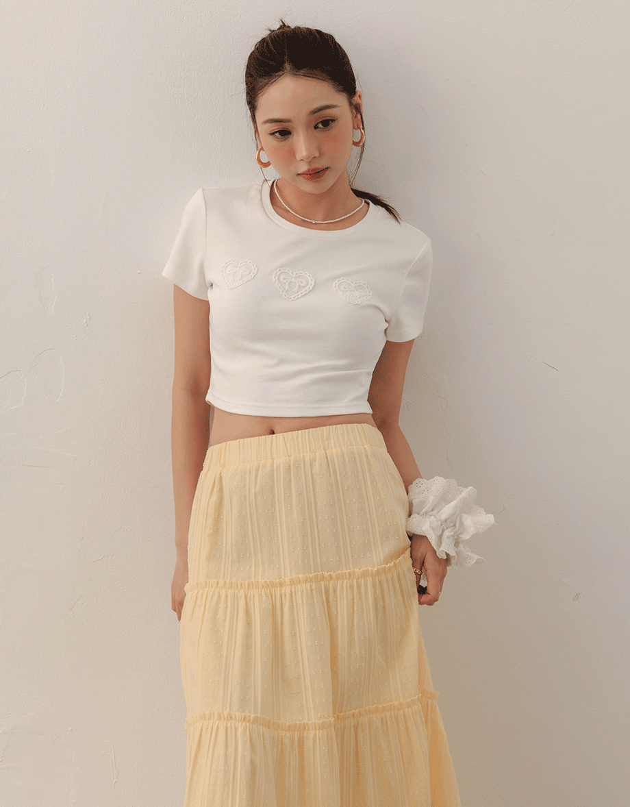 Short Sleeve Cropped Tee with Heart Bow Lace Patch Detail