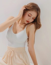 Big U-Back Low Cut Widened Hem Bralette