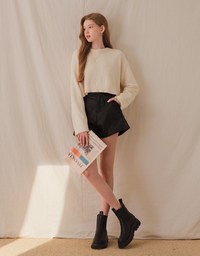 Textured A-Line Slimming Faux Leather Shorts