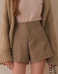 Textured A-Line Slimming Faux Leather Shorts