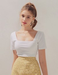 Basic Minimalistic Crop Top