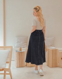 A-Line Buttoned Demin Midi Skirt