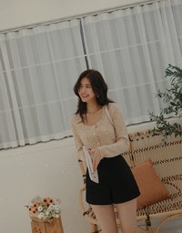 Basic Versatile Buttoned Pastel Knit Crop Top