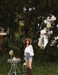 Feminine Chic Puffy Buttoned Top