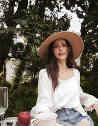 Feminine Chic Puffy Buttoned Top