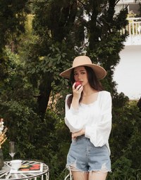 Feminine Chic Puffy Buttoned Top