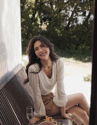 Minimalist Staple Ruched Cinched-Waist Top