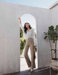 Sleek CEO Slimming Boot-Cut Suit Straight Pants