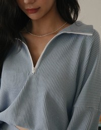 Stark Minimalism Zipped Cardigan + Short Set Wear