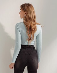 Sensual Front Hollow Buttoned Knit Top
