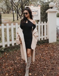Avant-Garde Shoulder Hollow Knit Bodycon Dress