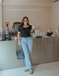 Finest Square Neck Front Scrunch Crop Top
