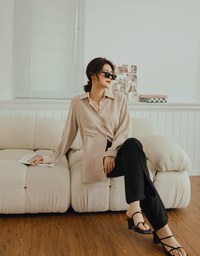 Basic Versatile Anti-Wrinkle Iron Free Blouse Shirt (With Detachable Shoulder Pads)