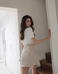 Minimal Chic V-neck Button-front Knit Top