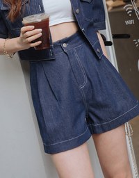 Elevated Casual Stitching Pocket Crop Blouse Shirt