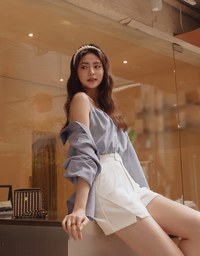 Sleek CEO Style Slimming Bias-Cut Slit Suit Short