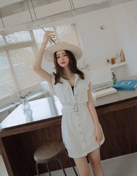 Smart Casual Sleeveless Button-Down Shirt Dress (With Belt)