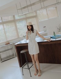 Smart Casual Sleeveless Button-Down Shirt Dress (With Belt)