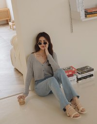 Light Buttoned Knit Top