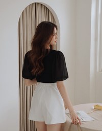Elevated Detailing V-Neck Splice Puff Sleeve Crop Top