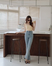 Crinkled Embossed U-Neck Crop Knit Tank Top