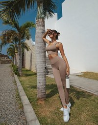 U Neck Digging Back Sports Bra (With Padding)
