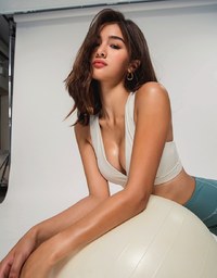 Push Up Cross Stabilization Bra (With Padding)