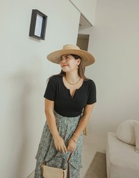 Décolleté V Neck Finest Crop Top