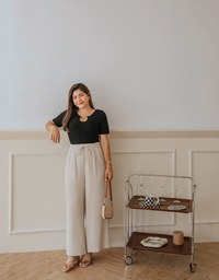 Understated Elegant Metallic Chain Crop Top