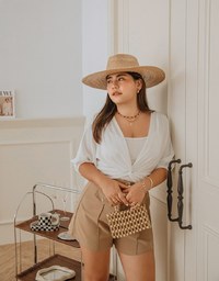 Classy Front Knot 3/4 Sleeve Crop Top