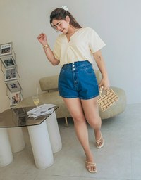 V-Neck Shoulder Gripping Pleats Under The Draw Tied Button Fastening Top