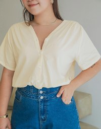 V-Neck Shoulder Gripping Pleats Under The Draw Tied Button Fastening Top