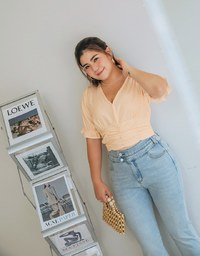 Gingham Scrunch Cinched Waist Crop Top