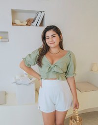 Fine Checkered Front Knot Puff Sleeve Crop Top