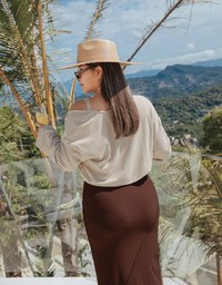 Minimalist Side Scrunch Slit Knit Maxi Skirt