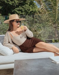 Minimalist Side Scrunch Slit Knit Maxi Skirt