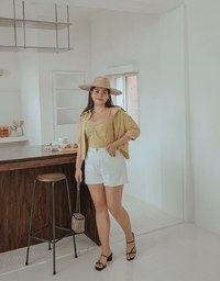 Iconic Seamline Ripped Shorts