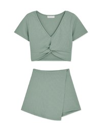 Stark Minimalism Front Twist Top + Skorts Set Wear