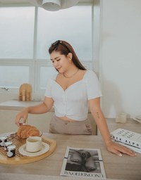 Retro Square Neck Crop Knit Top