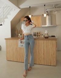 Soigné Fine Gingham Tie-Back Top