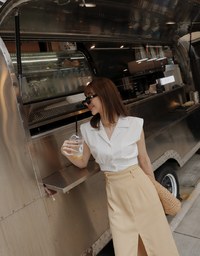 Smart Casual Sleeveless Lapel Crop Blouse Shirt